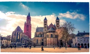hoe laat is het in Maastricht
