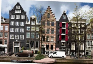 wat kost een huis in amsterdam gemiddeld